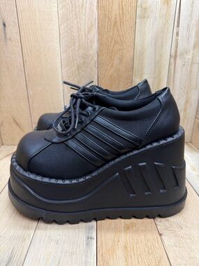 Demonia Stomp-08 4.75" Platform 90s Y2K Club Rave Cyber Goth Sneakers Women